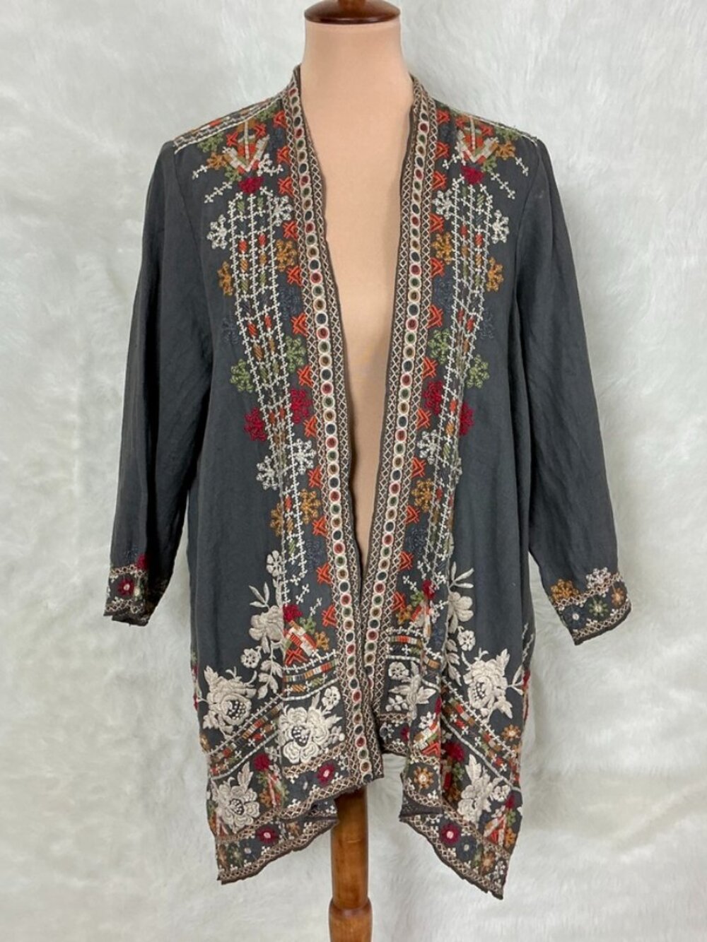Johnny Was Gray Linen Open Front Floral Embroidered Kimono Jacket L